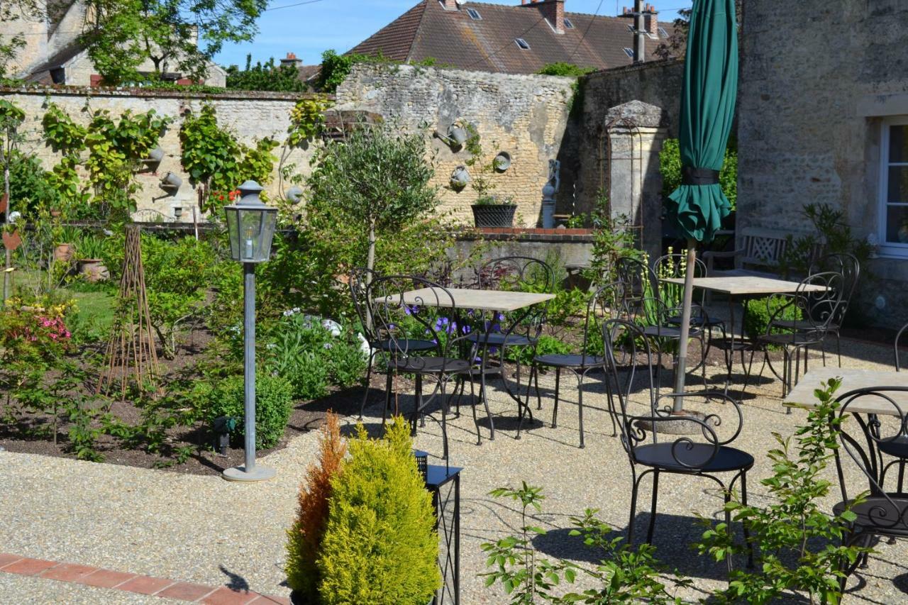 La Maison Des Buis Falaise  Exteriör bild