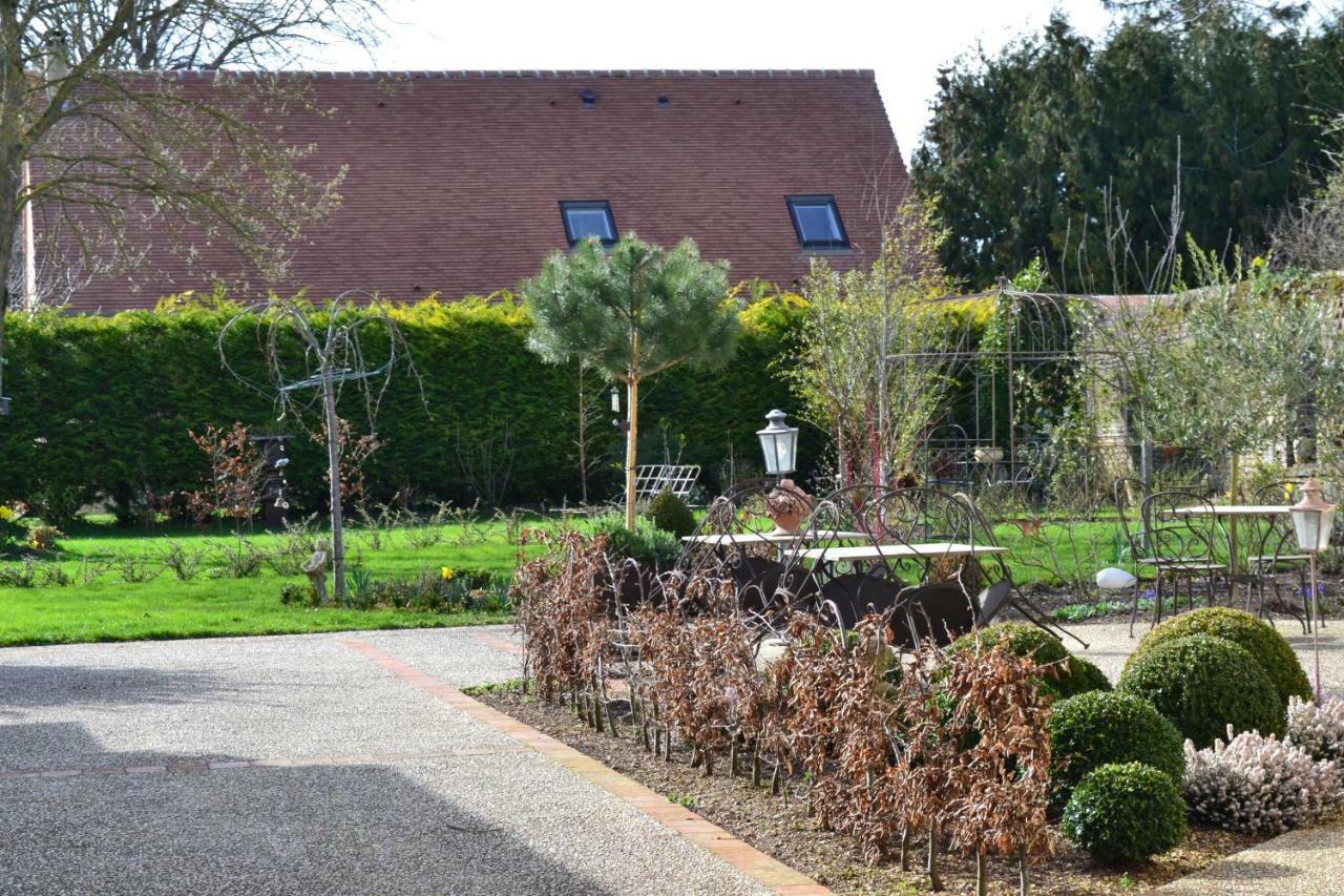 La Maison Des Buis Falaise  Exteriör bild