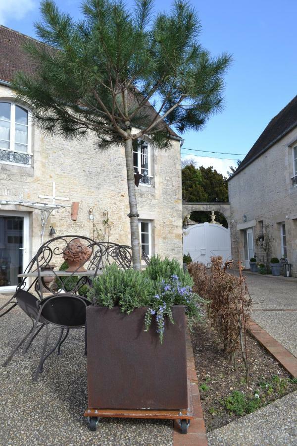 La Maison Des Buis Falaise  Exteriör bild